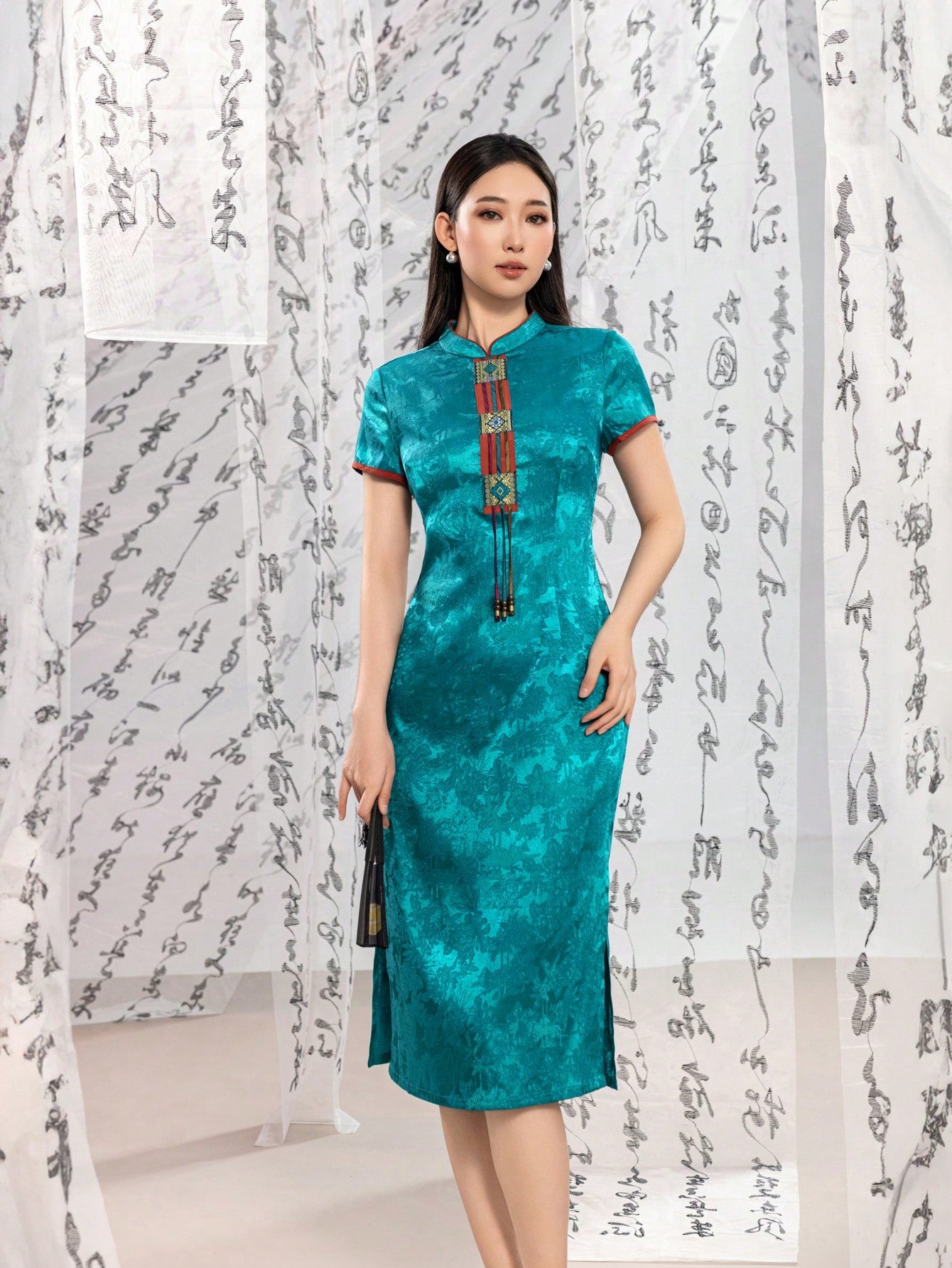 Short Sleeve Jacquard Floral Designs New Chinese Style Cheongsam Qipao Dress