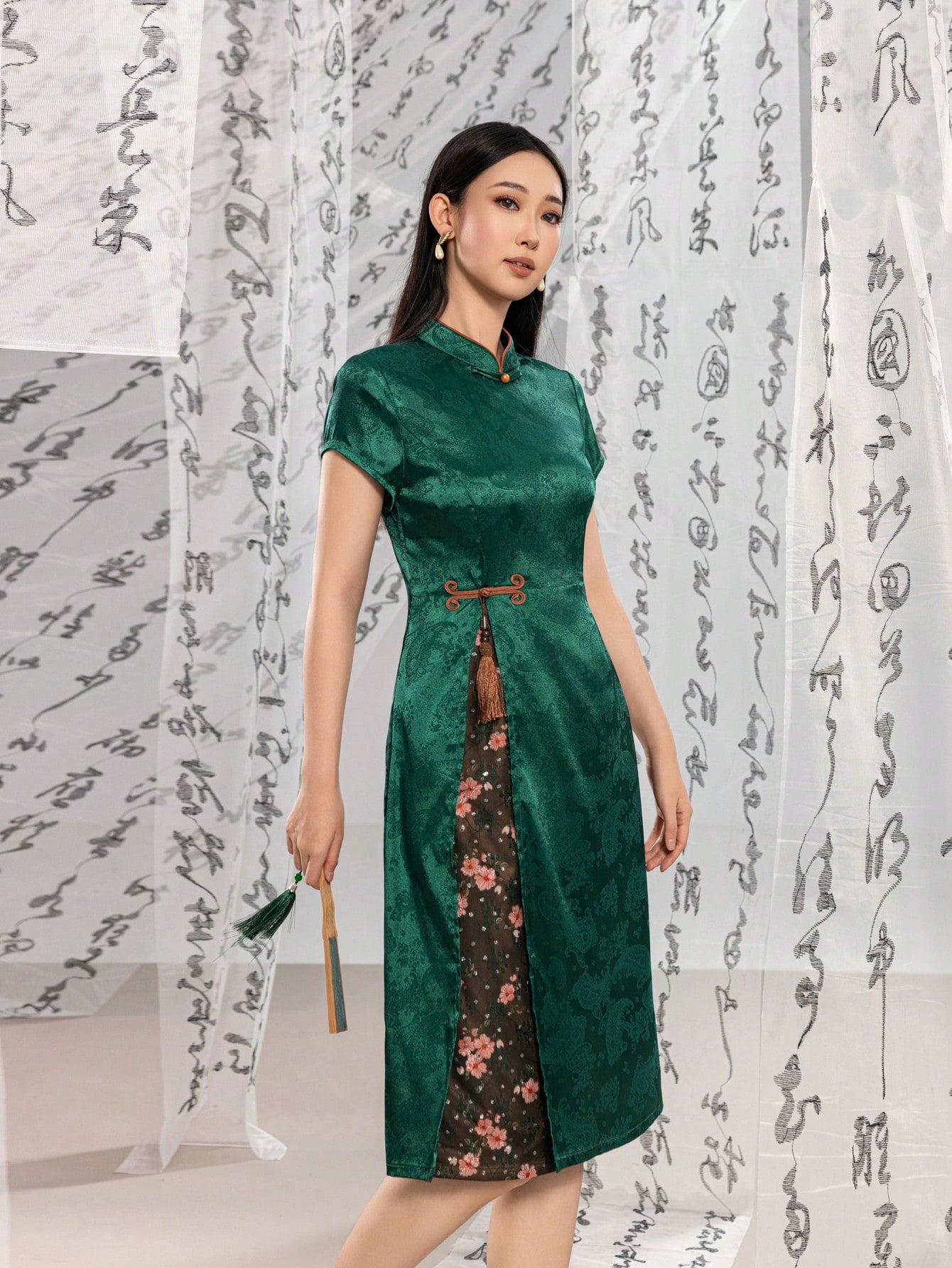 Short Sleeve Knot Button Jacquard Floral Designs New Chinese Style Cheongsam Qipao Dress