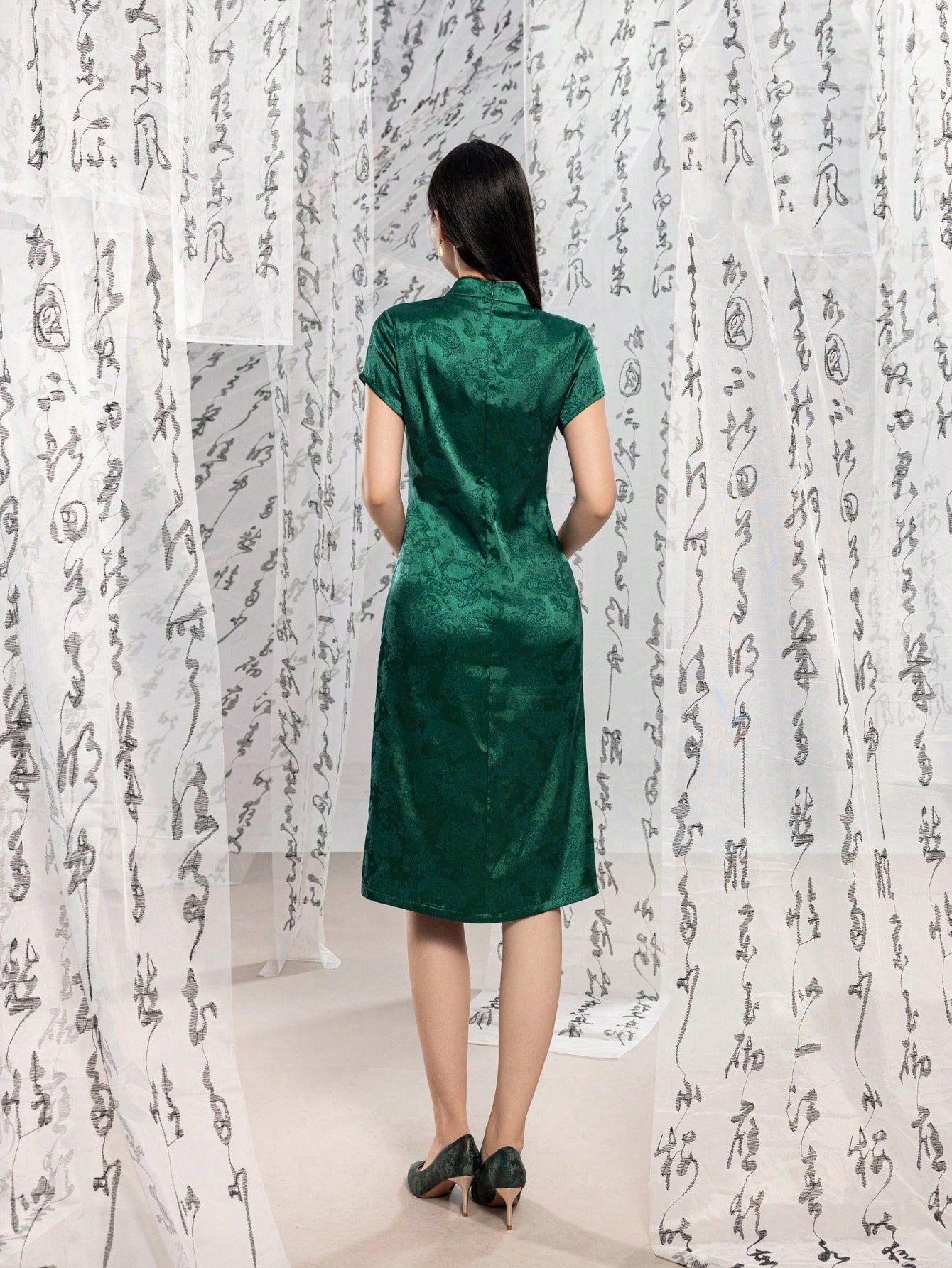 Short Sleeve Knot Button Jacquard Floral Designs New Chinese Style Cheongsam Qipao Dress