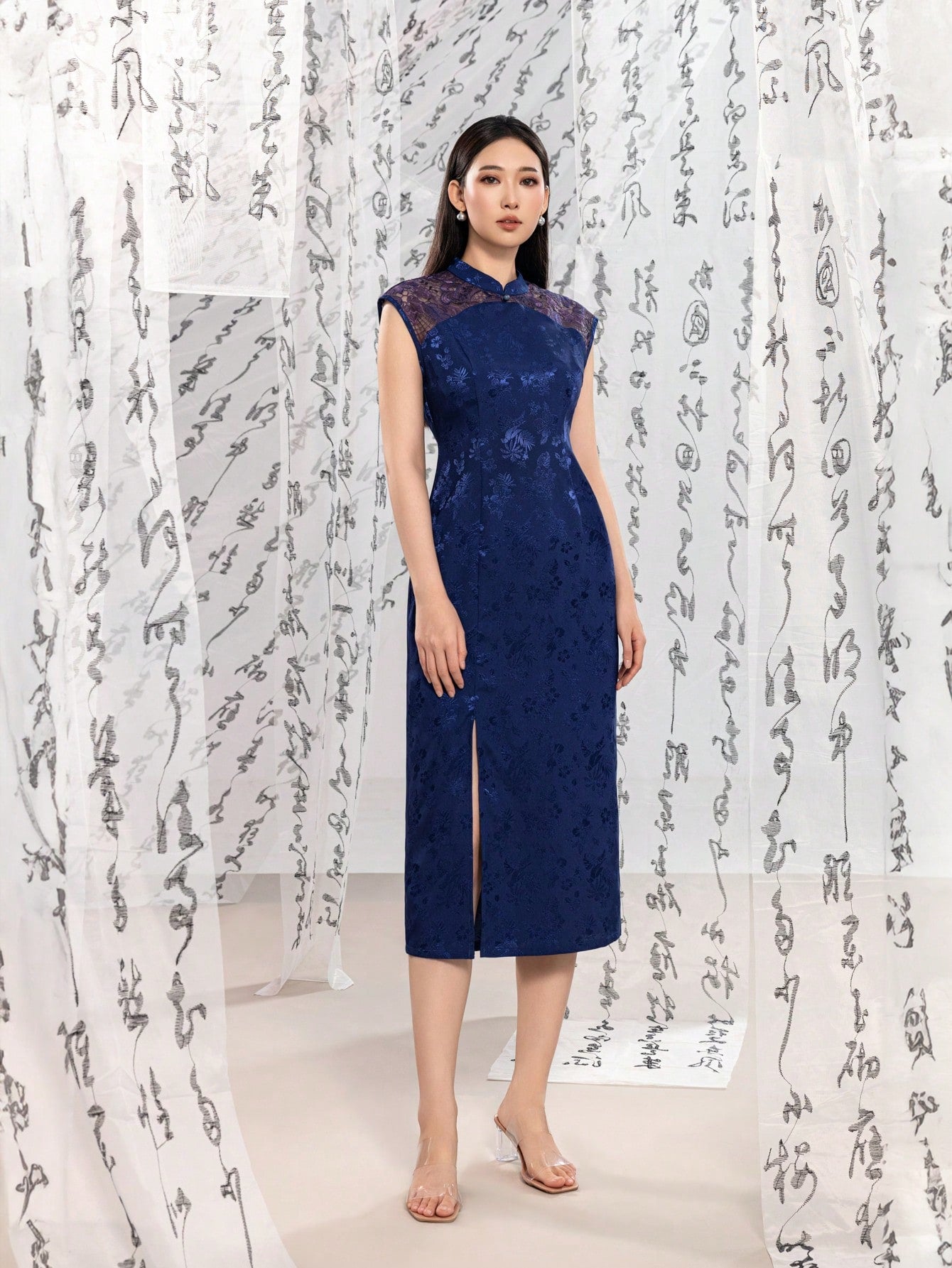 Sleeveless Connect Lace Floral Designs Split Thigh New Chinese Style Cheongsam Qipao Dress