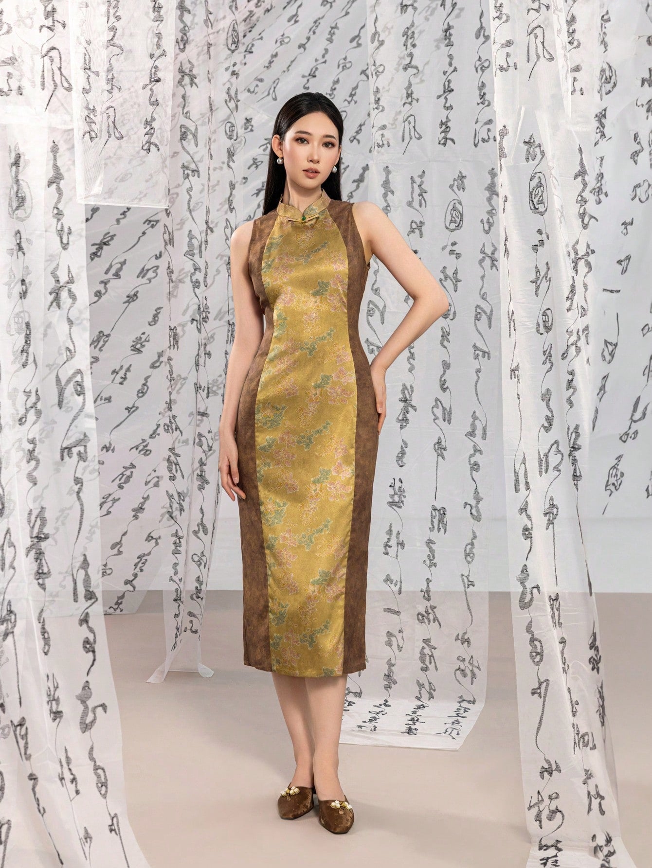 Sleeveless Floral Designs Contrast Color New Chinese Style Cheongsam Qipao Dress