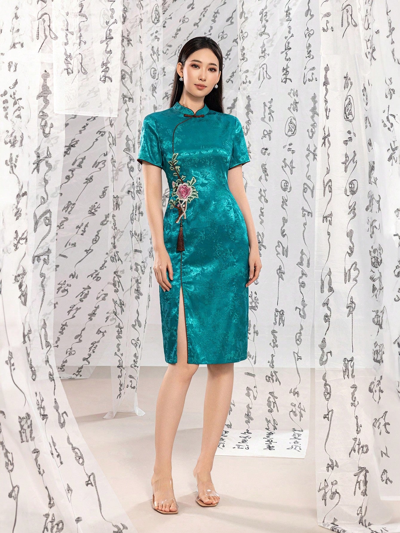 Short Sleeve Knot Button Jacquard Floral Designs New Chinese Style Cheongsam Qipao Dress