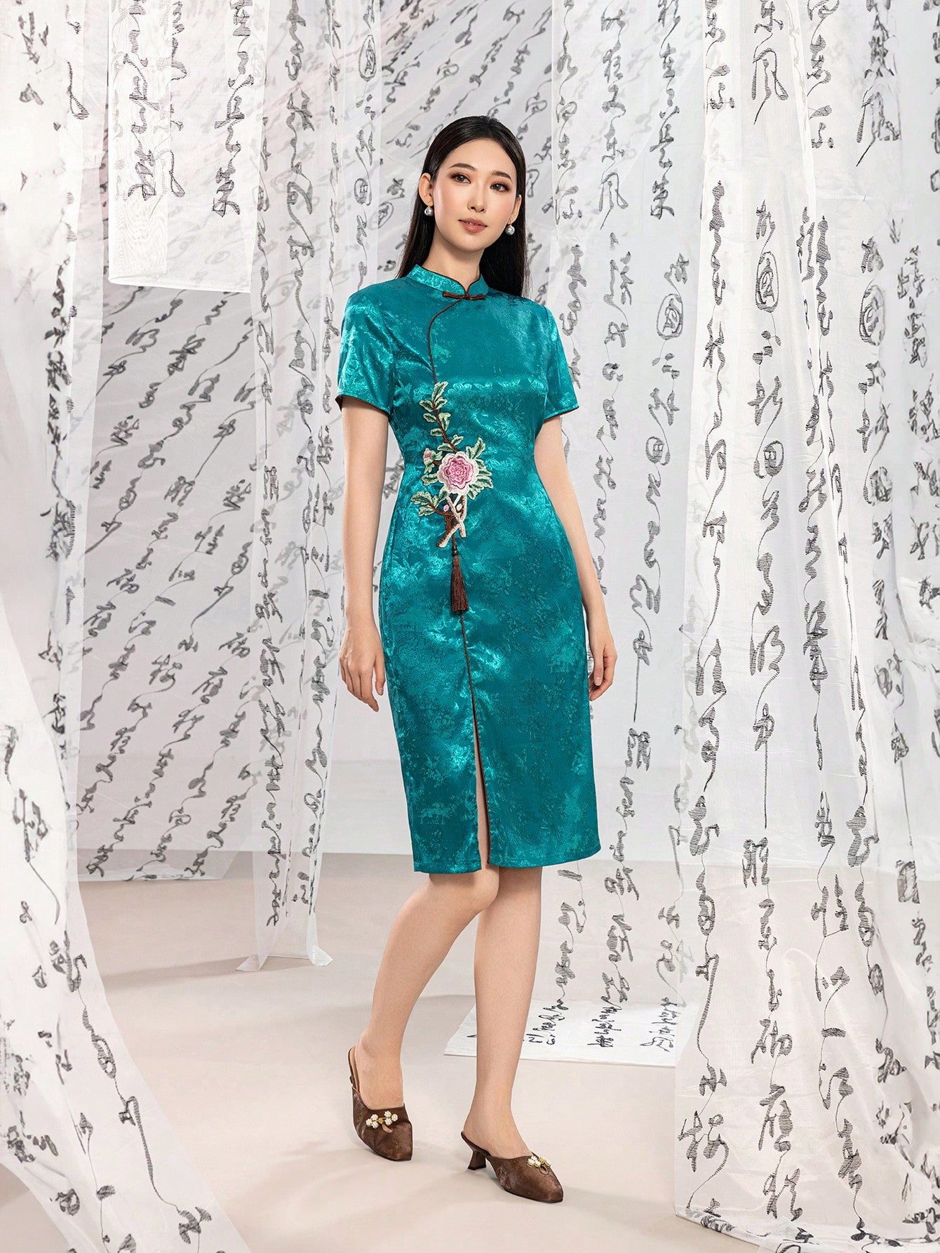 Short Sleeve Knot Button Jacquard Floral Designs New Chinese Style Cheongsam Qipao Dress