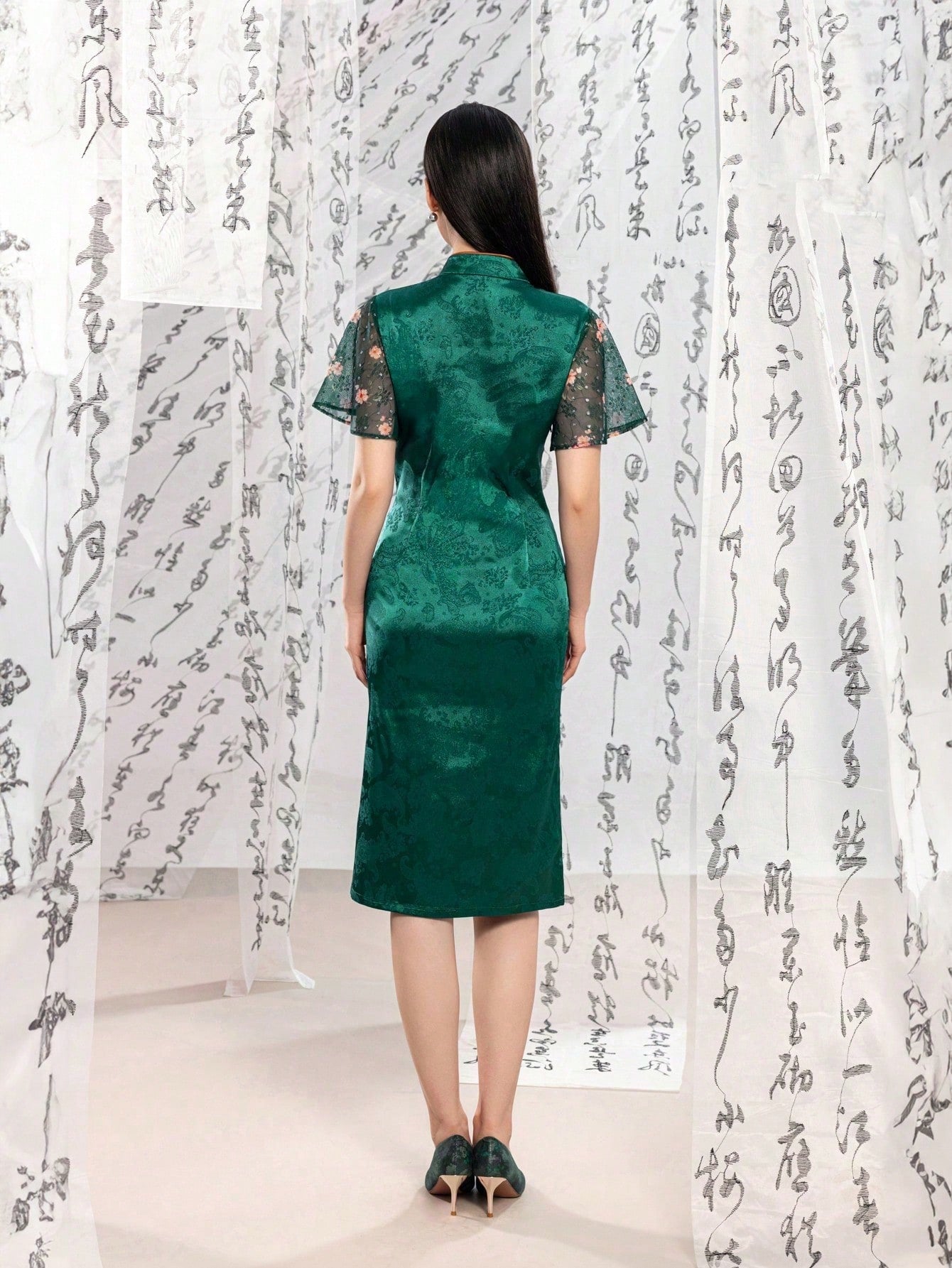 Women's Modern Chinese Cheongsam Dress with Elegant Mandarin Collar, Floral Sheer Lotus Leaf Sleeves & Side Slit | Perfect for Gala Dinners, Formal Events, Cultural Galas, Red Carpet Occasions & Luxury Business Functions