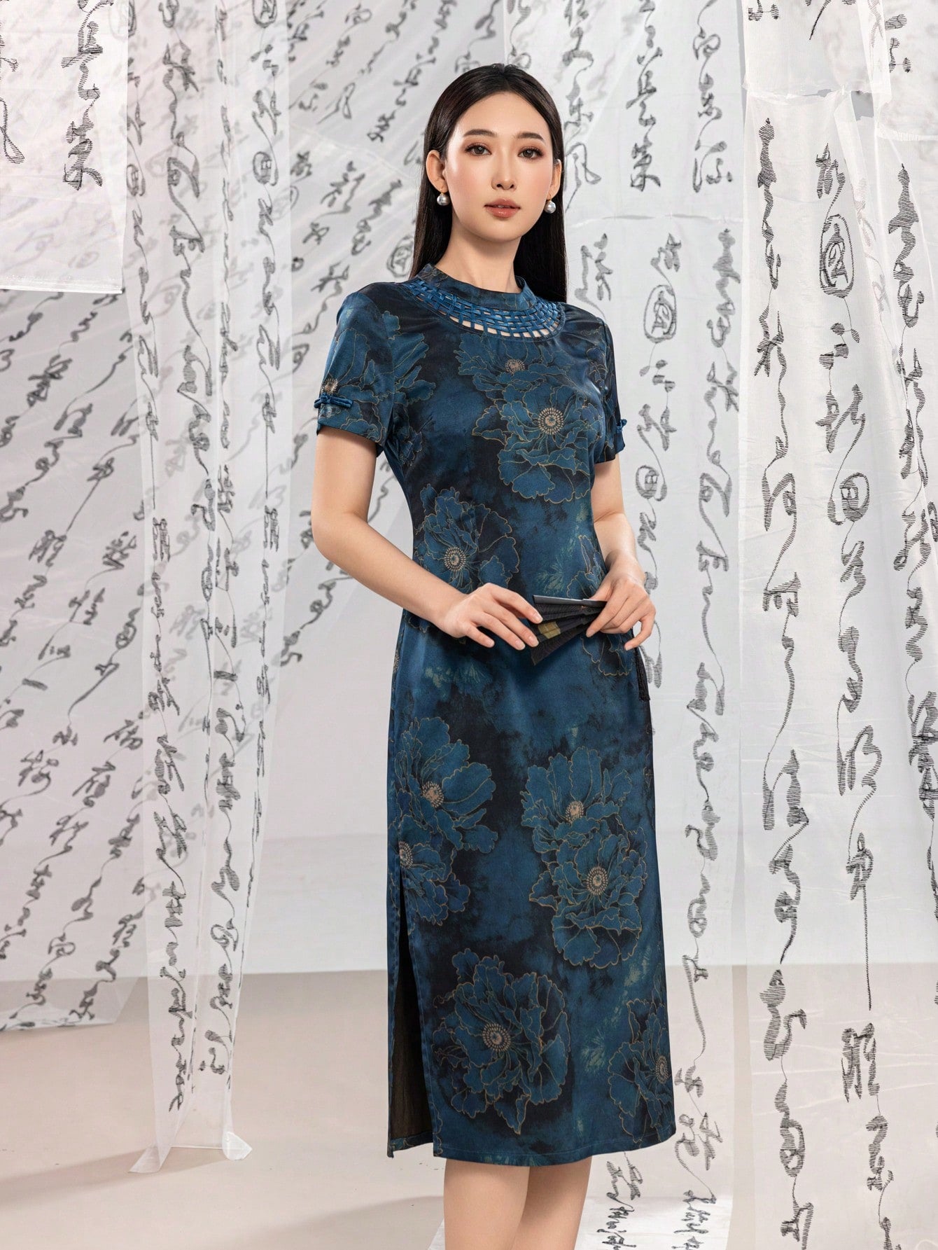 Short Sleeve Floral Designs New Chinese Style Cheongsam Qipao Dress Way Of Oriental Short Sleeve Floral Designs New Chinese Style Cheongsam Qipao Dress Way Of Oriental