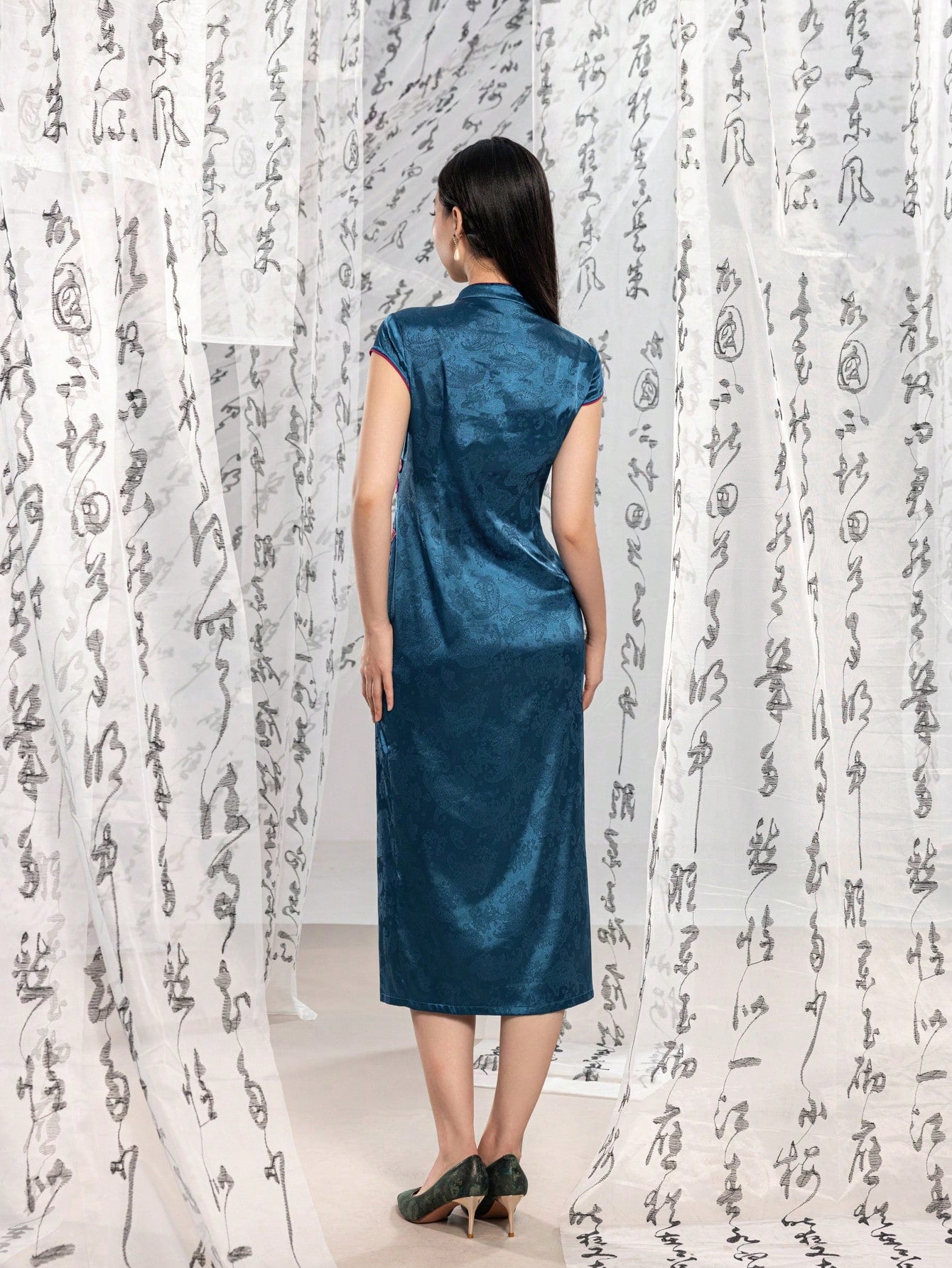 Short Sleeve Knot Button Split Thigh Jacquard  Floral Designs New Chinese Style Cheongsam Qipao Dress