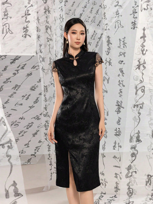 Elegant Women's New Chinese Style Cheongsam with Refined Mandarin Collar, Delicate Lace Short Sleeves & Graceful Side Slit – Perfect for Gala Events, Wedding Banquets, High-End Business Dinners, Cultural Festivals, and Awards Ceremonies